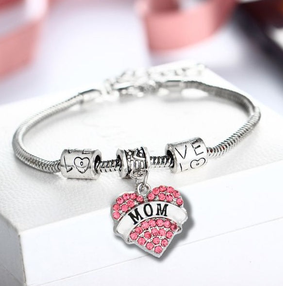 "Grandma/Mom" - Charm Bracelet