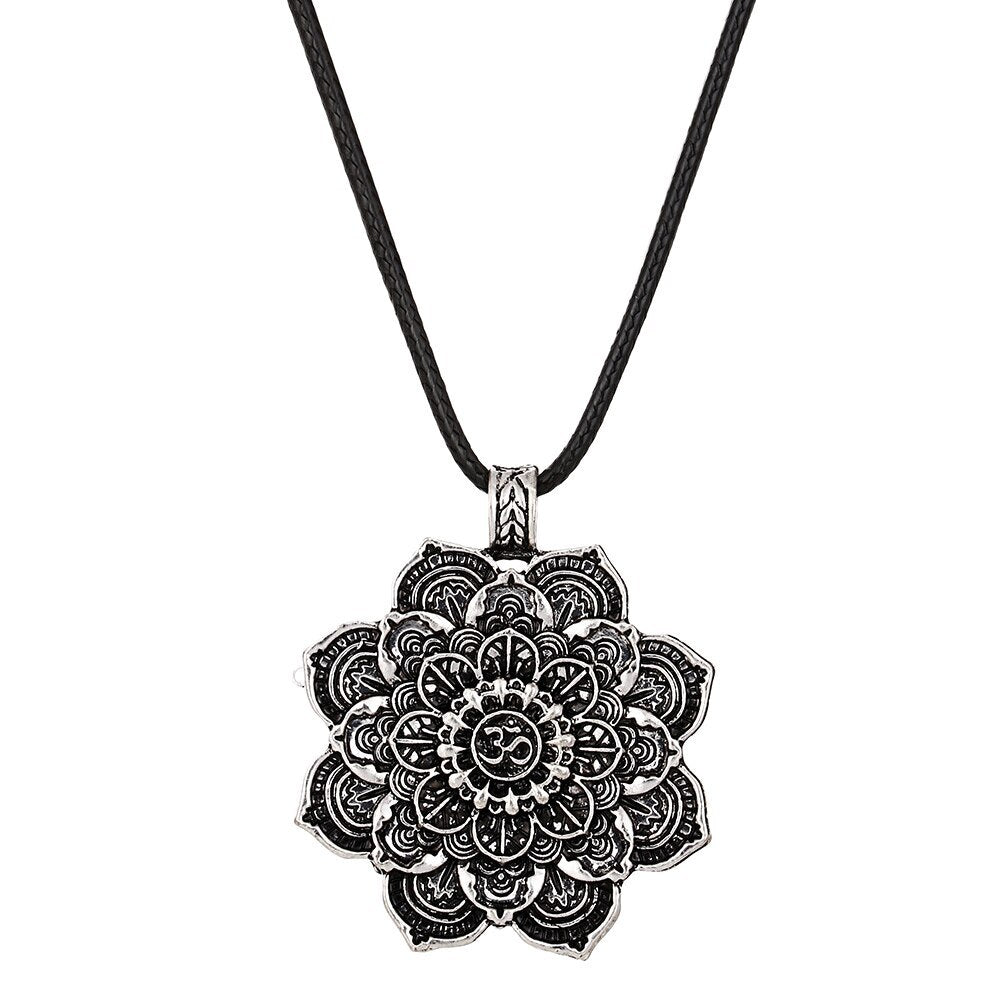 "Yoga Mandala" - Alloy Necklace